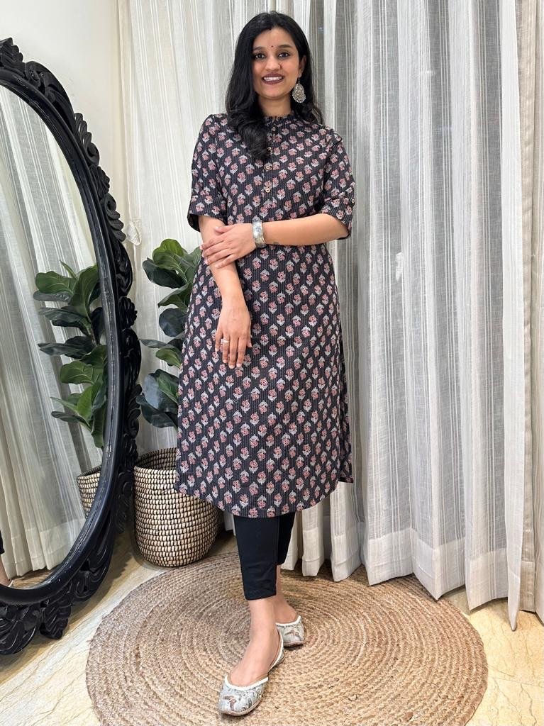 Weekend Cotton Kurta- Black Small Booti