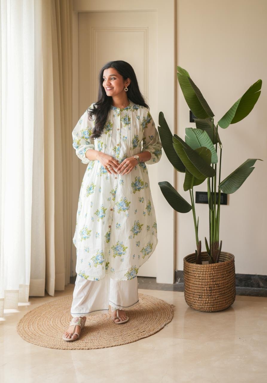 Samika White Mulmul Boota Set- Blue