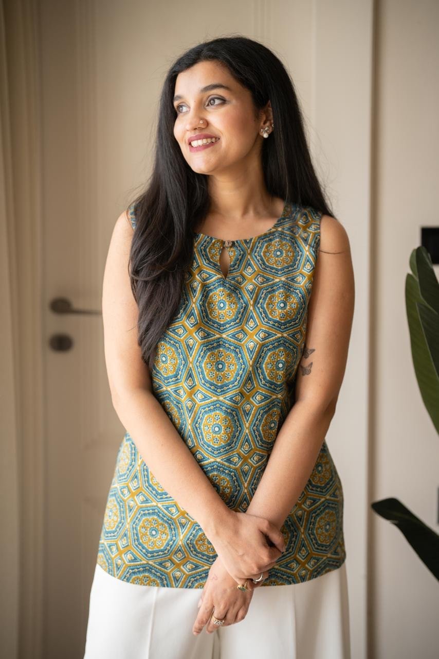 Lily Sleeveless Cotton Top- Green Story