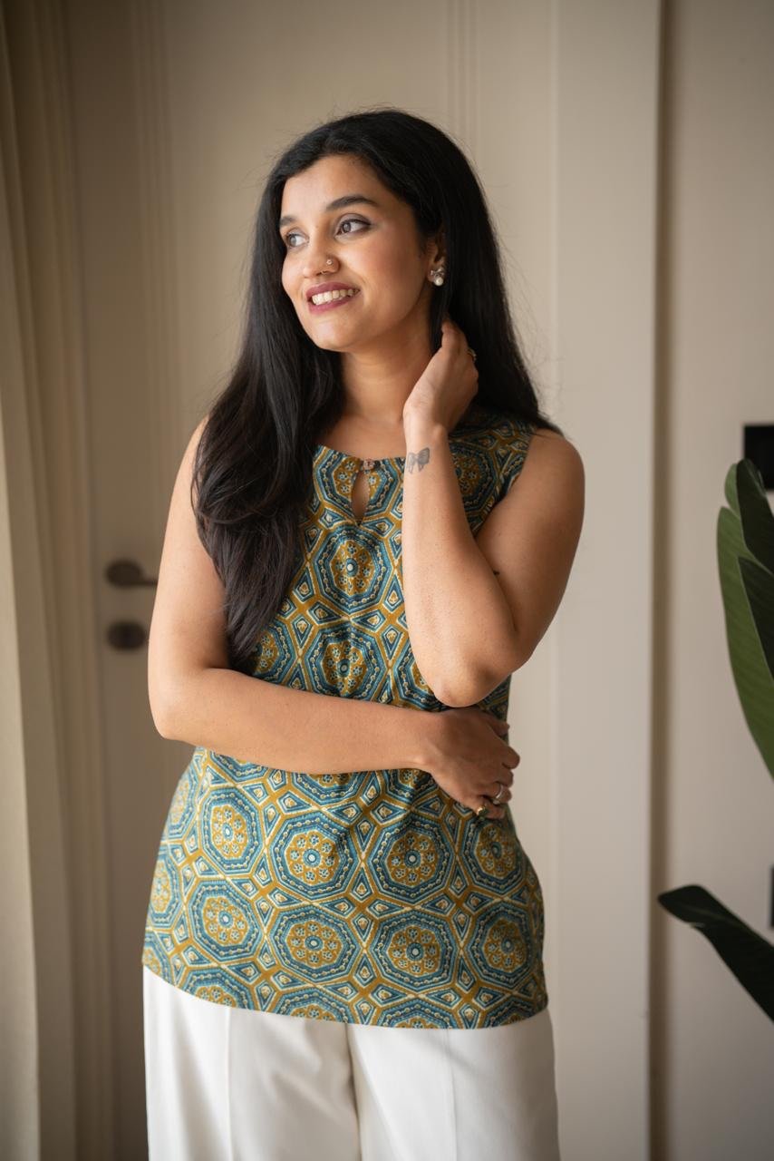 Lily Sleeveless Cotton Top- Green Story