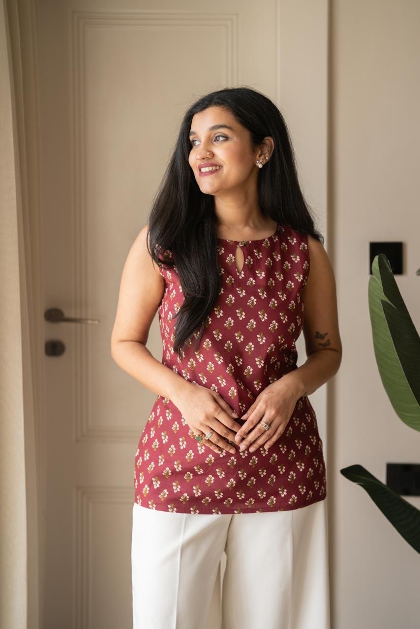 Lily Sleevless Cotton Top- Maroon Booti