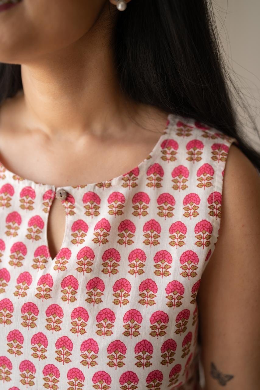 Lily Sleeveless Cotton Top- White Booti