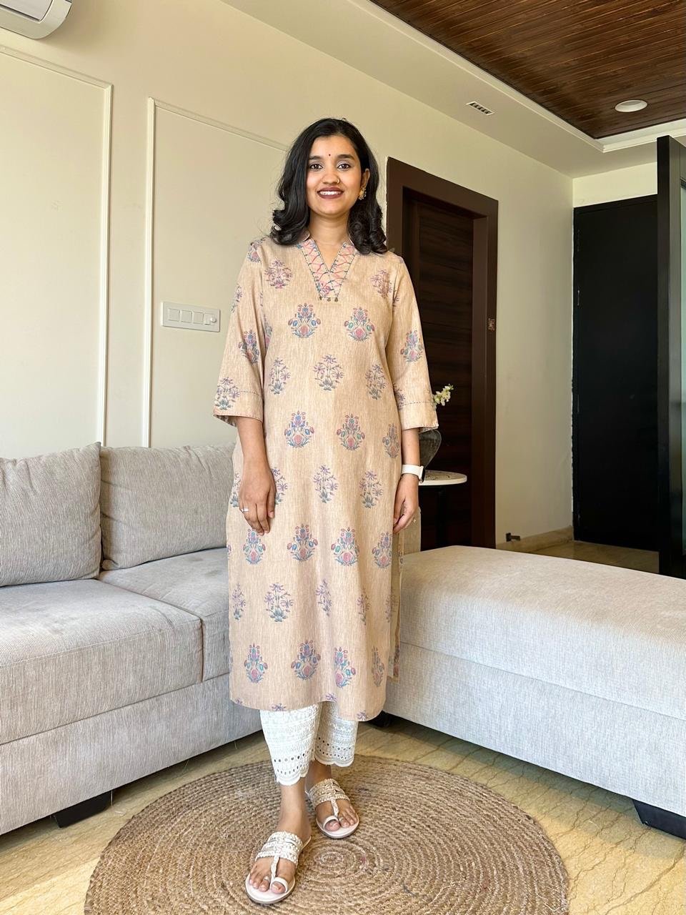 Lara Straight Boota Kurta- Earthy