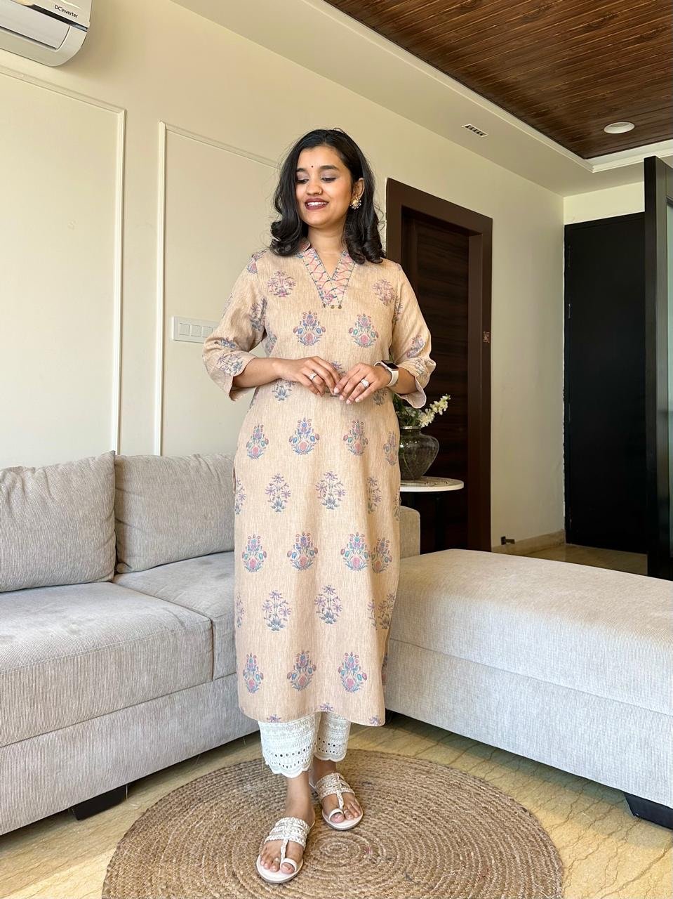 Lara Straight Boota Kurta- Earthy