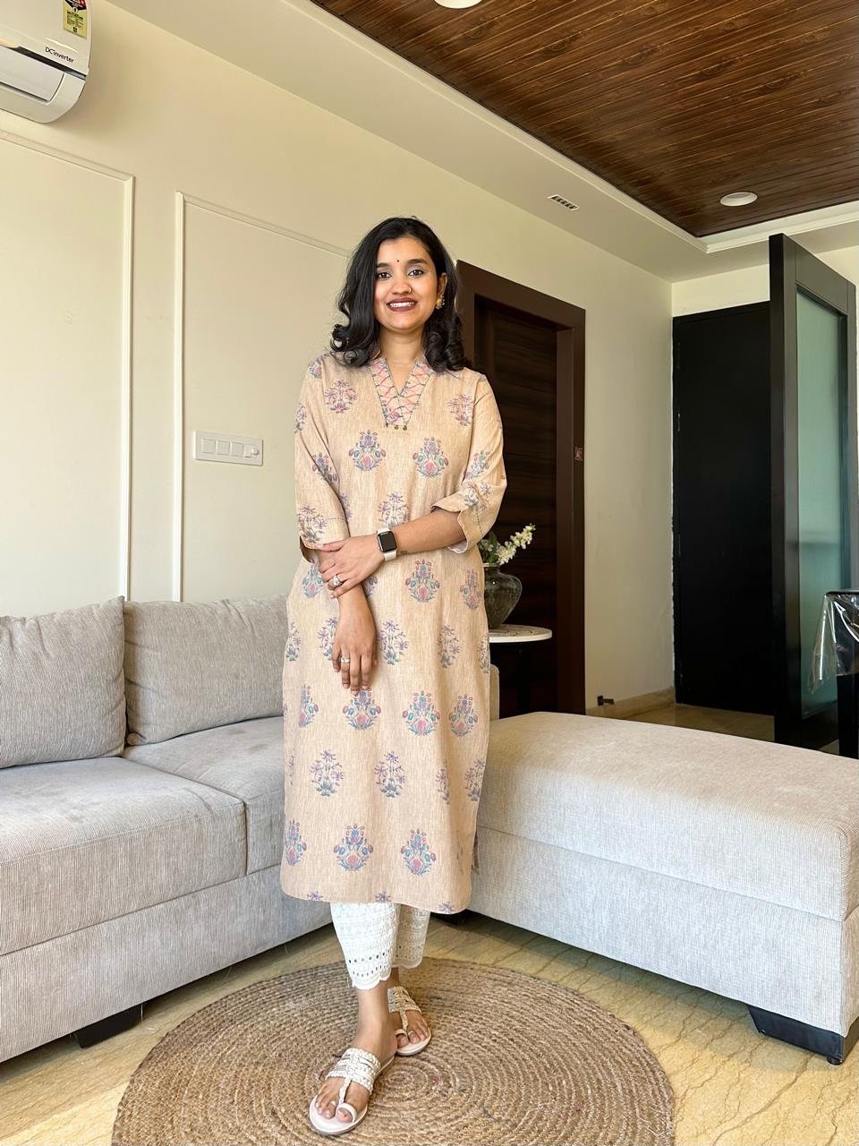 Lara Straight Boota Kurta- Earthy