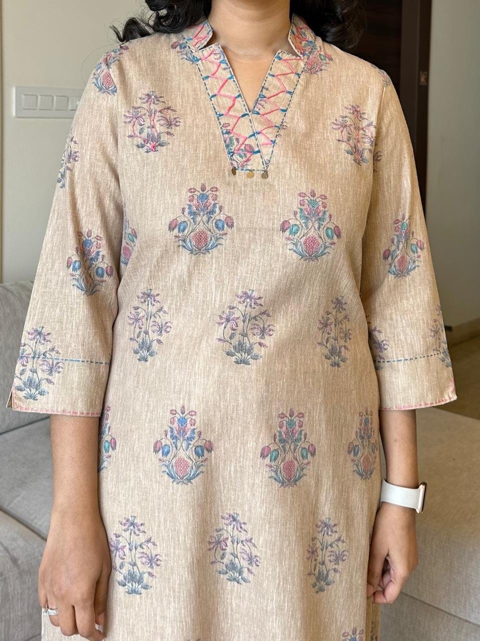 Lara Straight Boota Kurta- Earthy