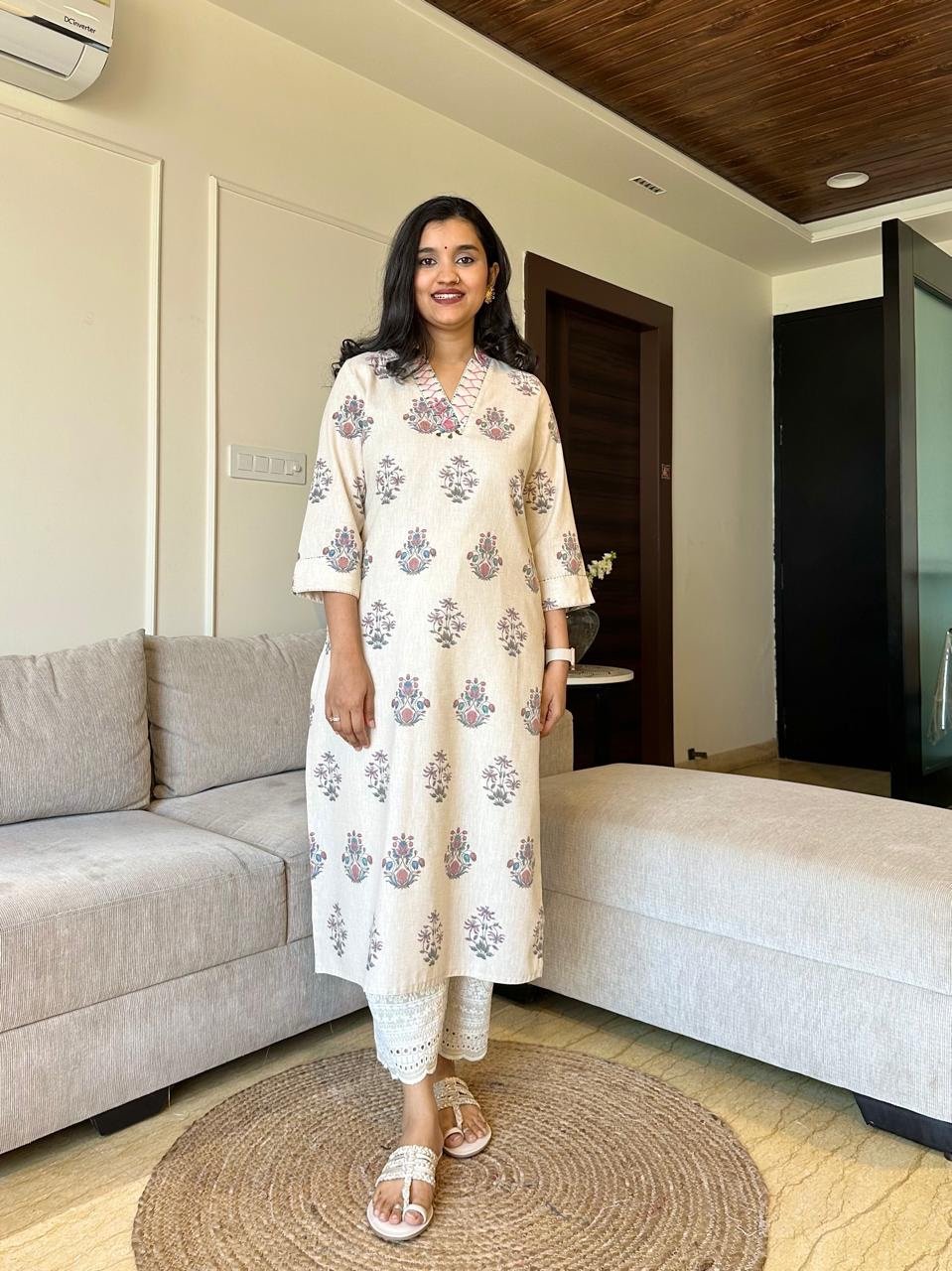 Lara Straight Boota Kurta- Off White