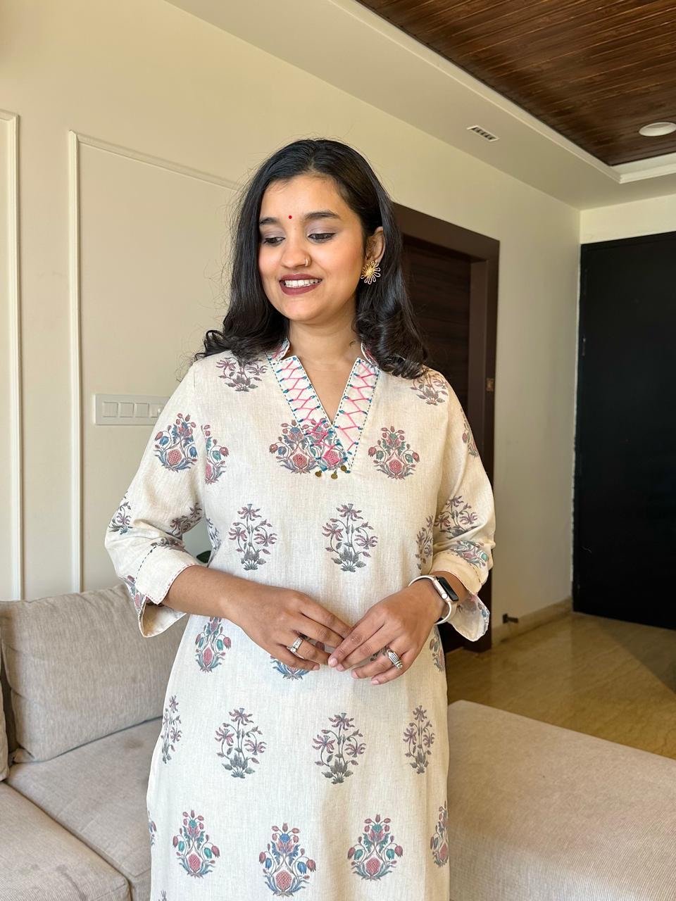 Lara Straight Boota Kurta- Off White