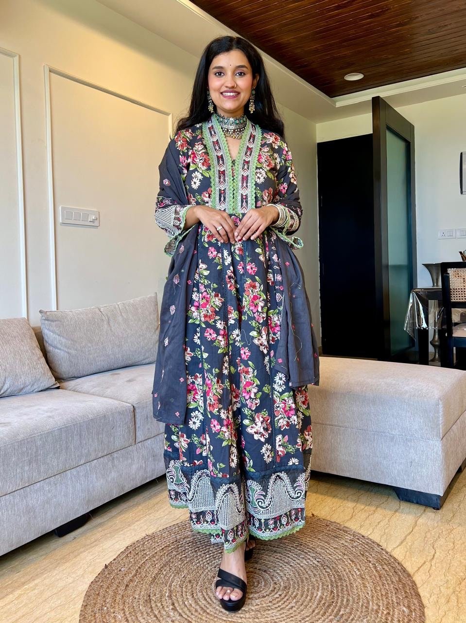 Naazreen Heavy Anarkali Set- Grey
