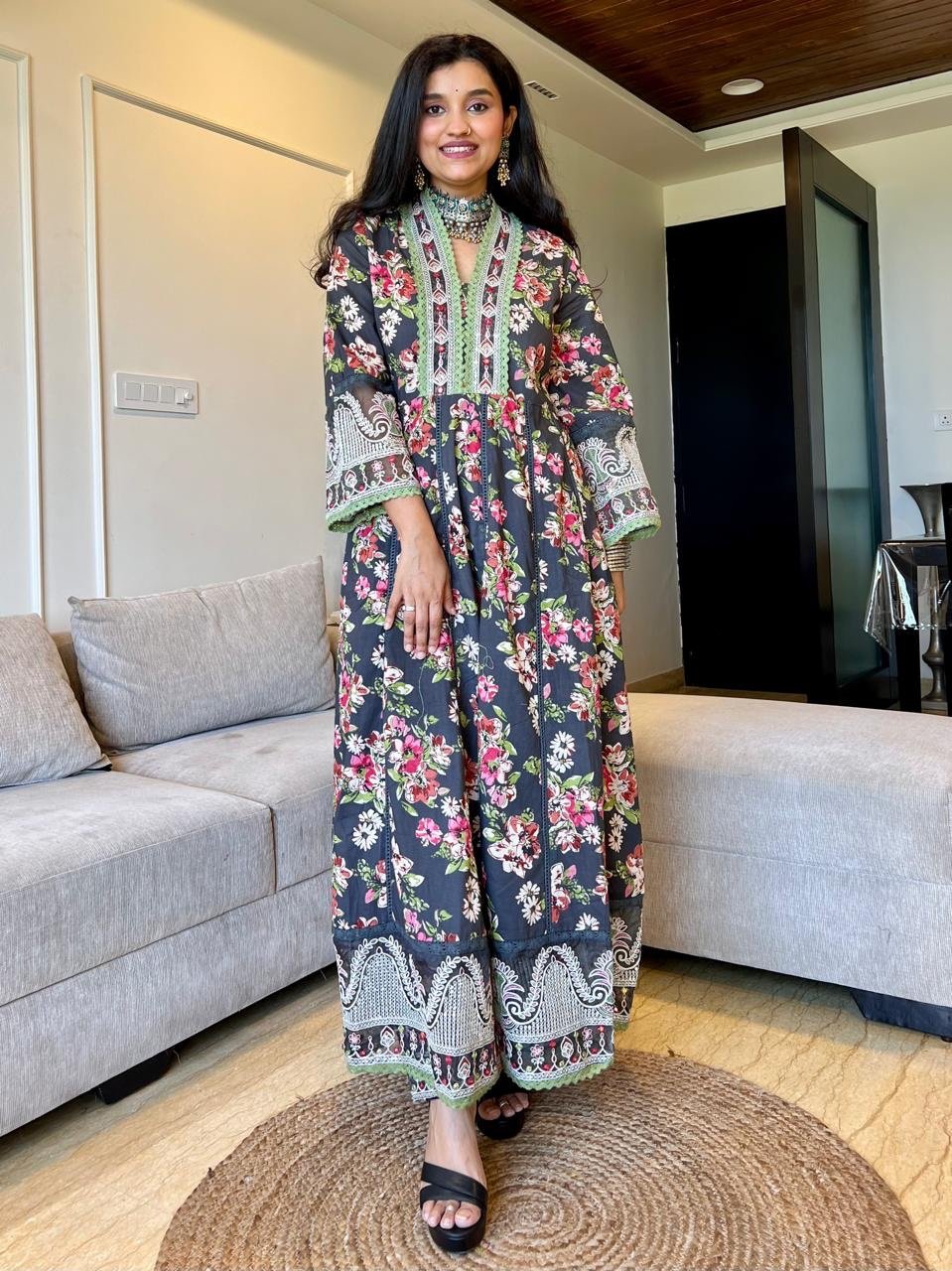 Naazreen Heavy Anarkali Set- Grey