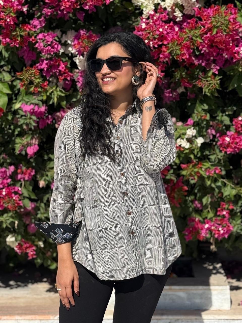 Trisha Relaxed Cotton Shirt- Black and White