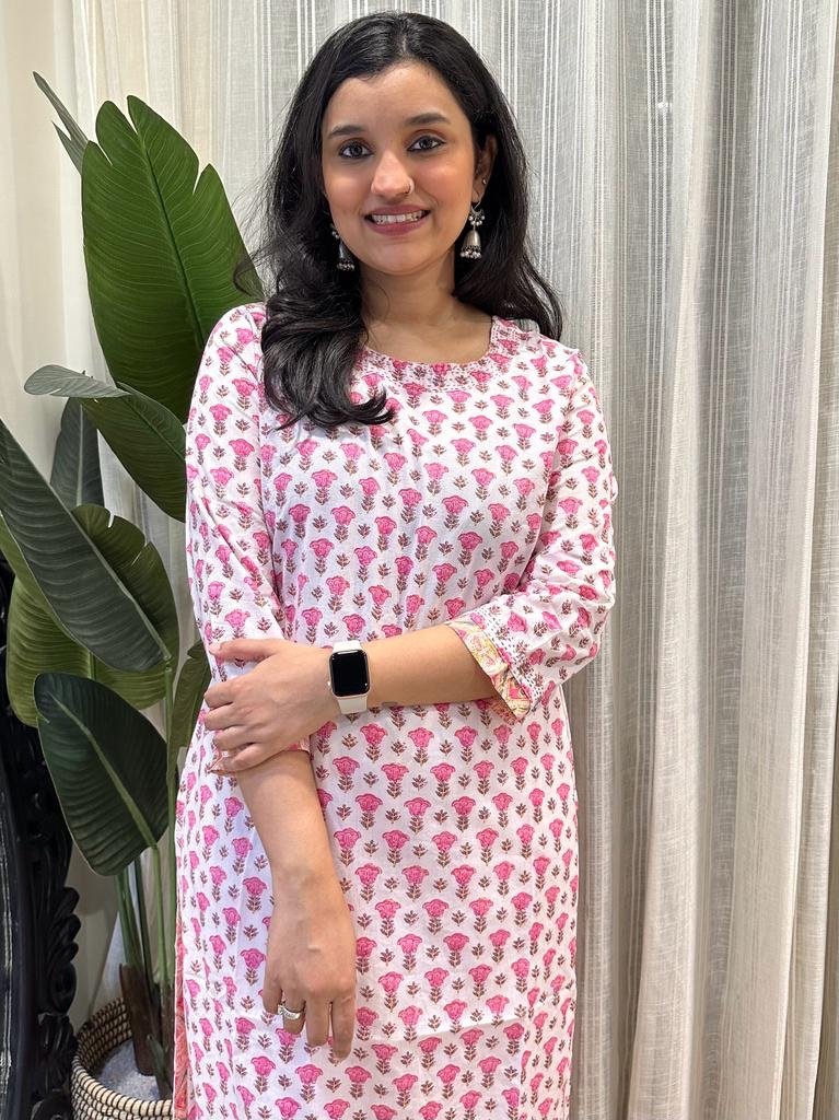 Signature Cotton Boota Kurta- Pink on White