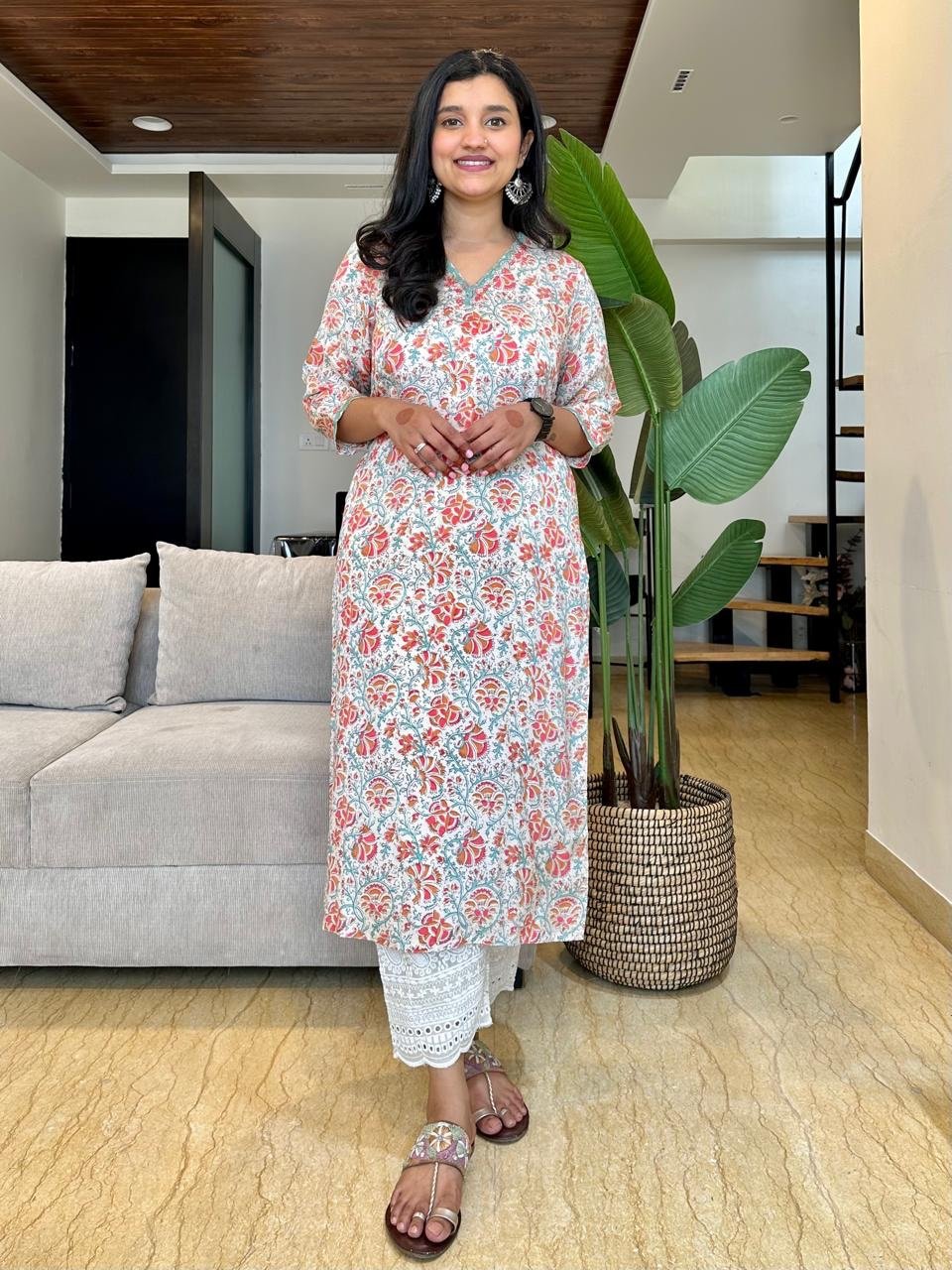 Soft Floral V-Neck Kurta