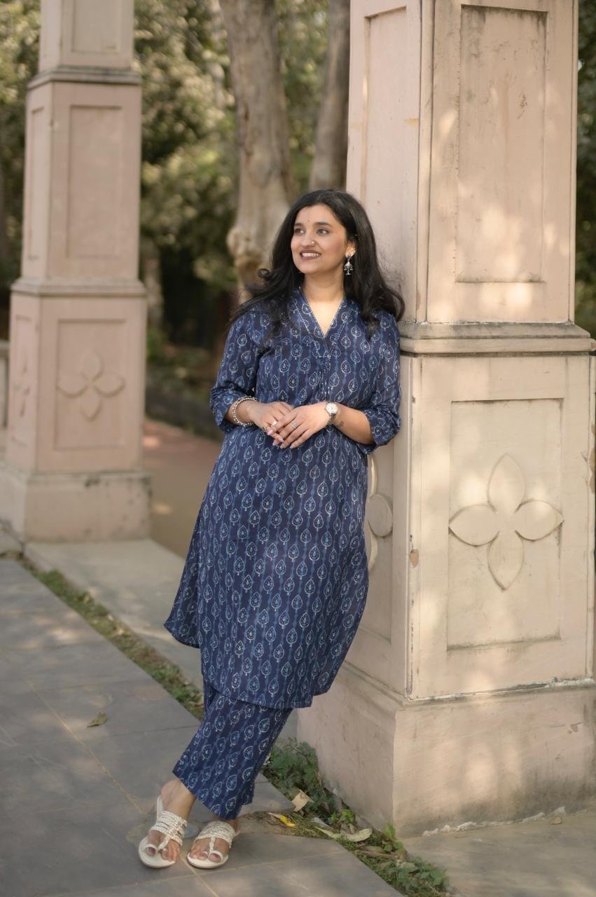 Disha Everyday Cotton Set- Indigo Booti