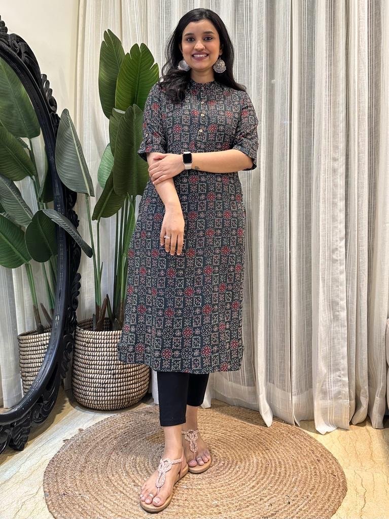 Weekend Rayon Kurta- Dark Green Motif
