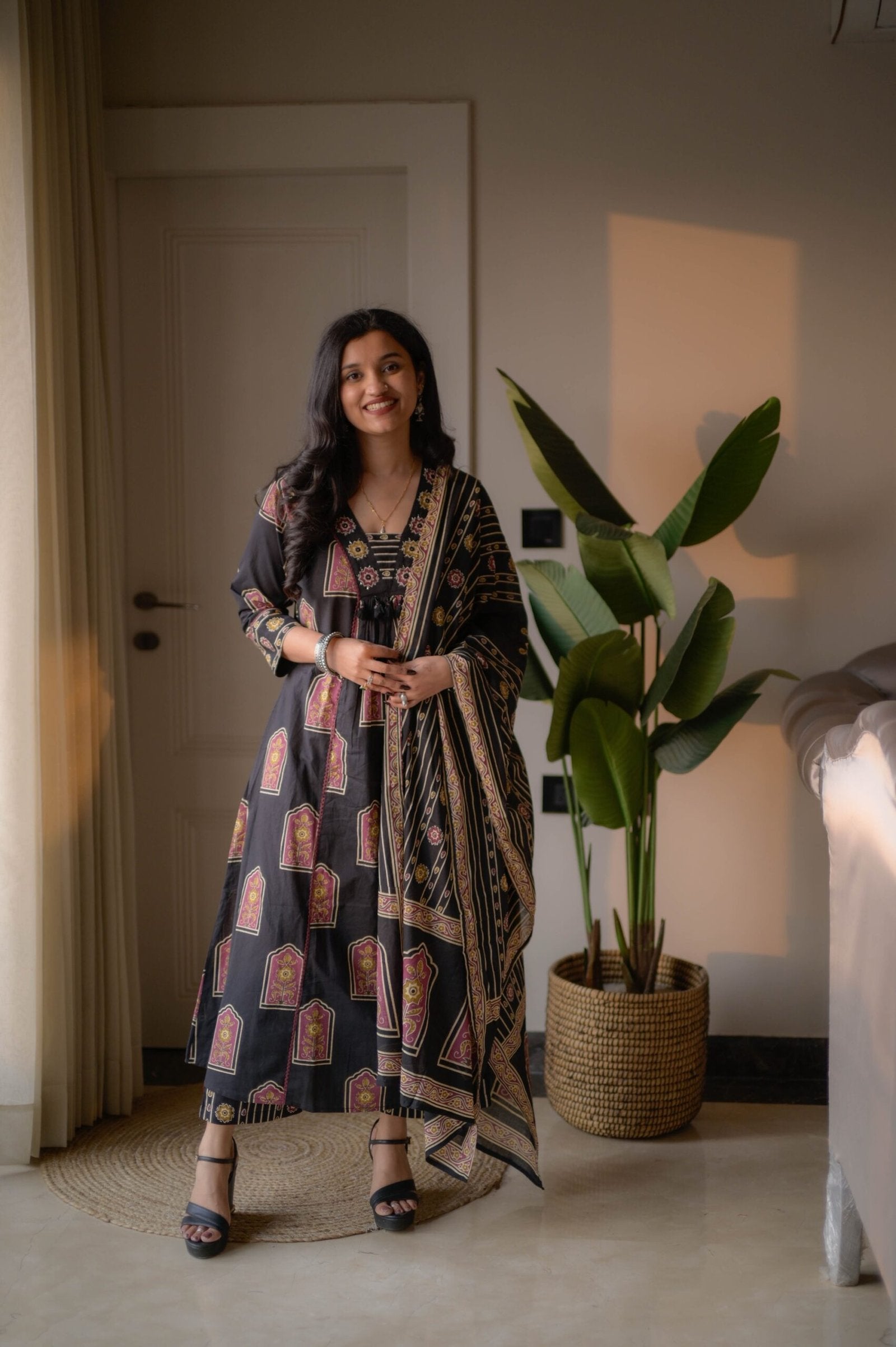 Taraya Flared Printed Cotton Suit- Black