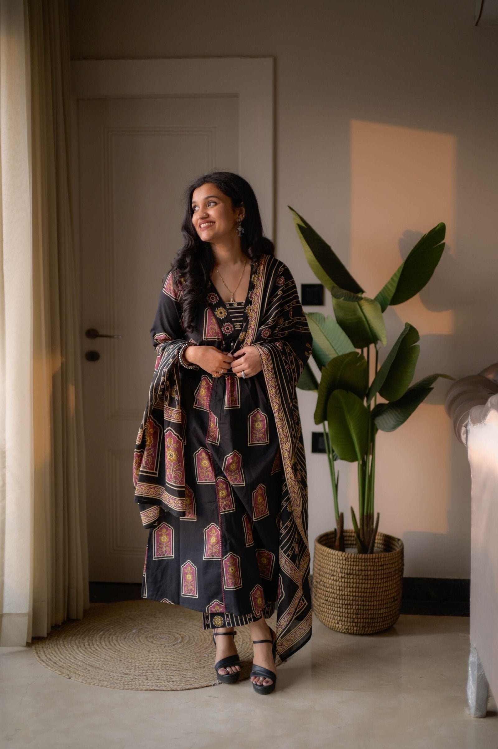 Taraya Flared Printed Cotton Suit- Black