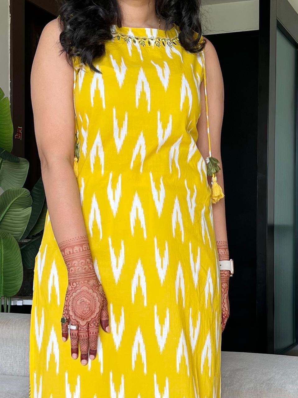 Roshni Sleeveless Cotton Tassel Kurta- Ikkat Yellow - Image 3