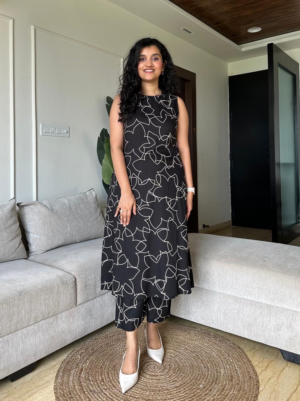 Jasmine Closed Neck Coord Set- Black Line Florals