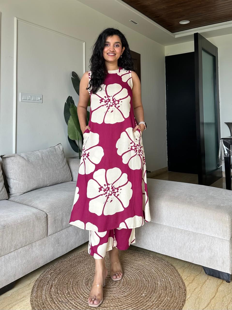 Jasmine Closed Neck Coord Set- Pink & White Flowers - Image 3