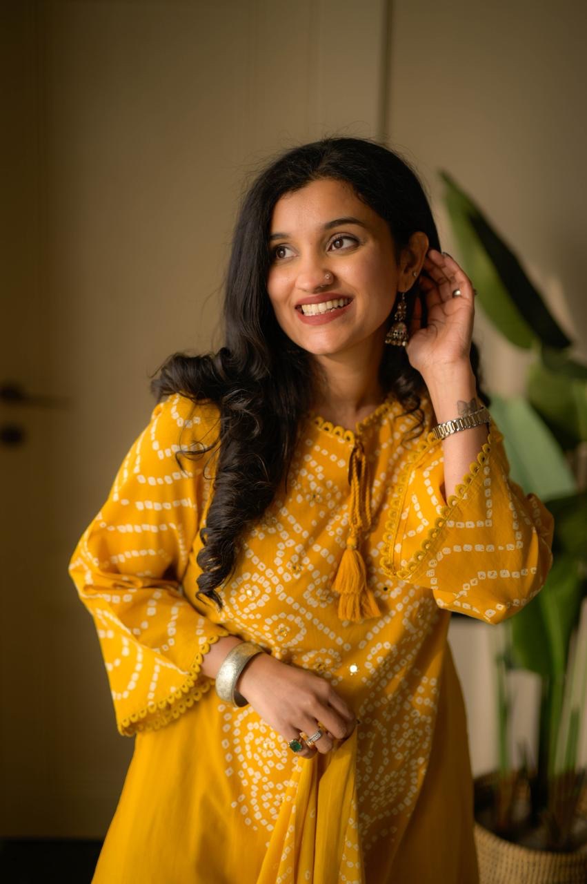 Gulzar Premium Bandhej Cotton Suit- Yellow - Image 5