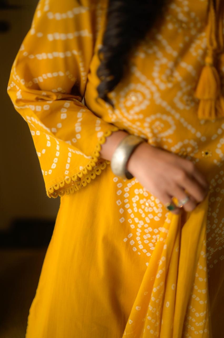 Gulzar Premium Bandhej Cotton Suit- Yellow - Image 7