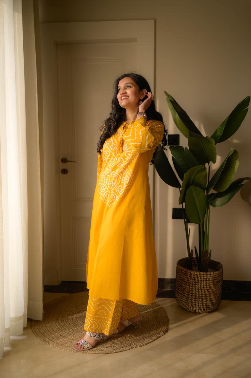 Gulzar Premium Bandhej Cotton Suit- Yellow - Image 4
