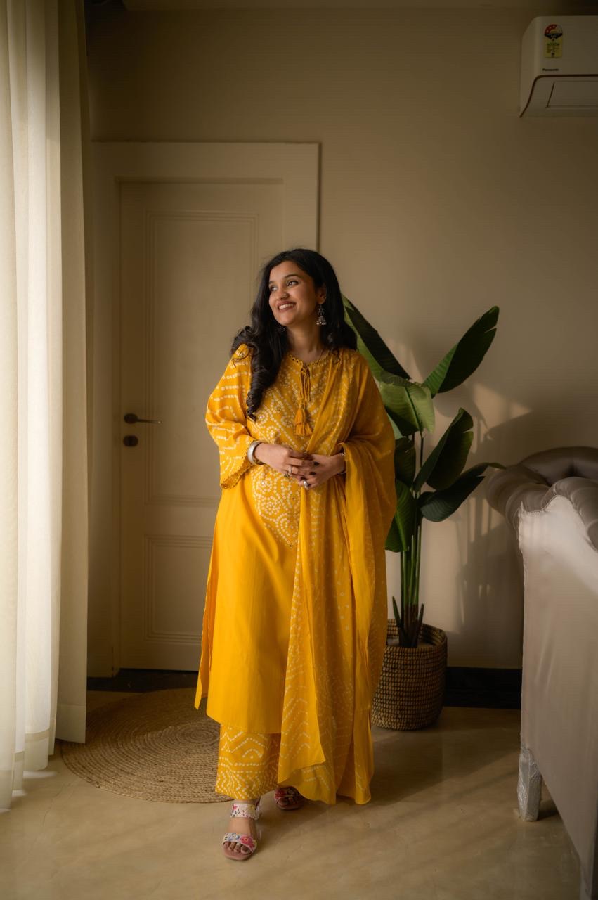 Gulzar Premium Bandhej Cotton Suit- Yellow - Image 3