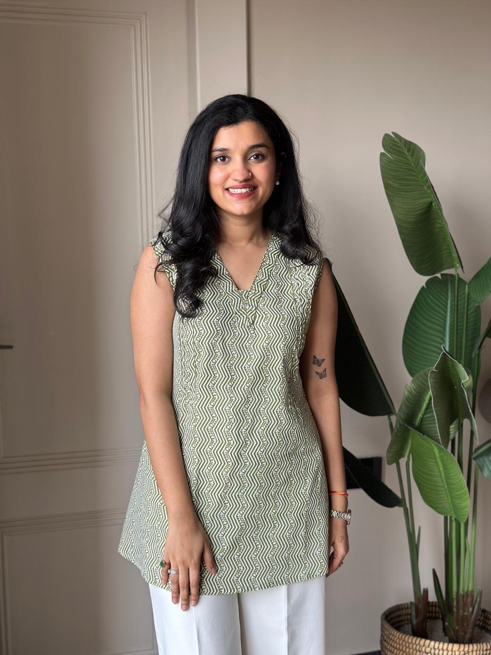 Gazia Pure Cotton Sleeveless Top- Green