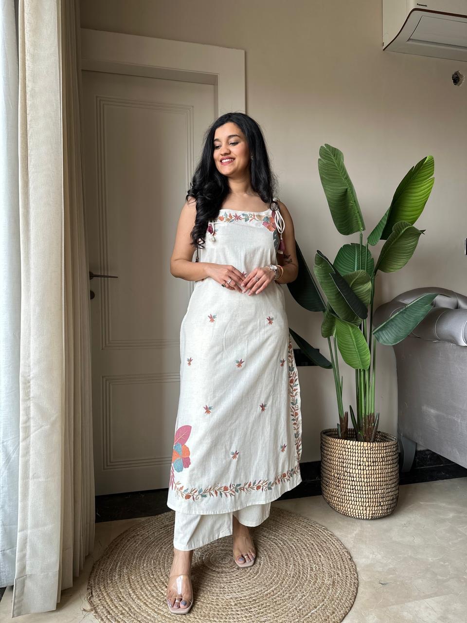 Zuhra Embroidered Pant Set- Off White - Image 6