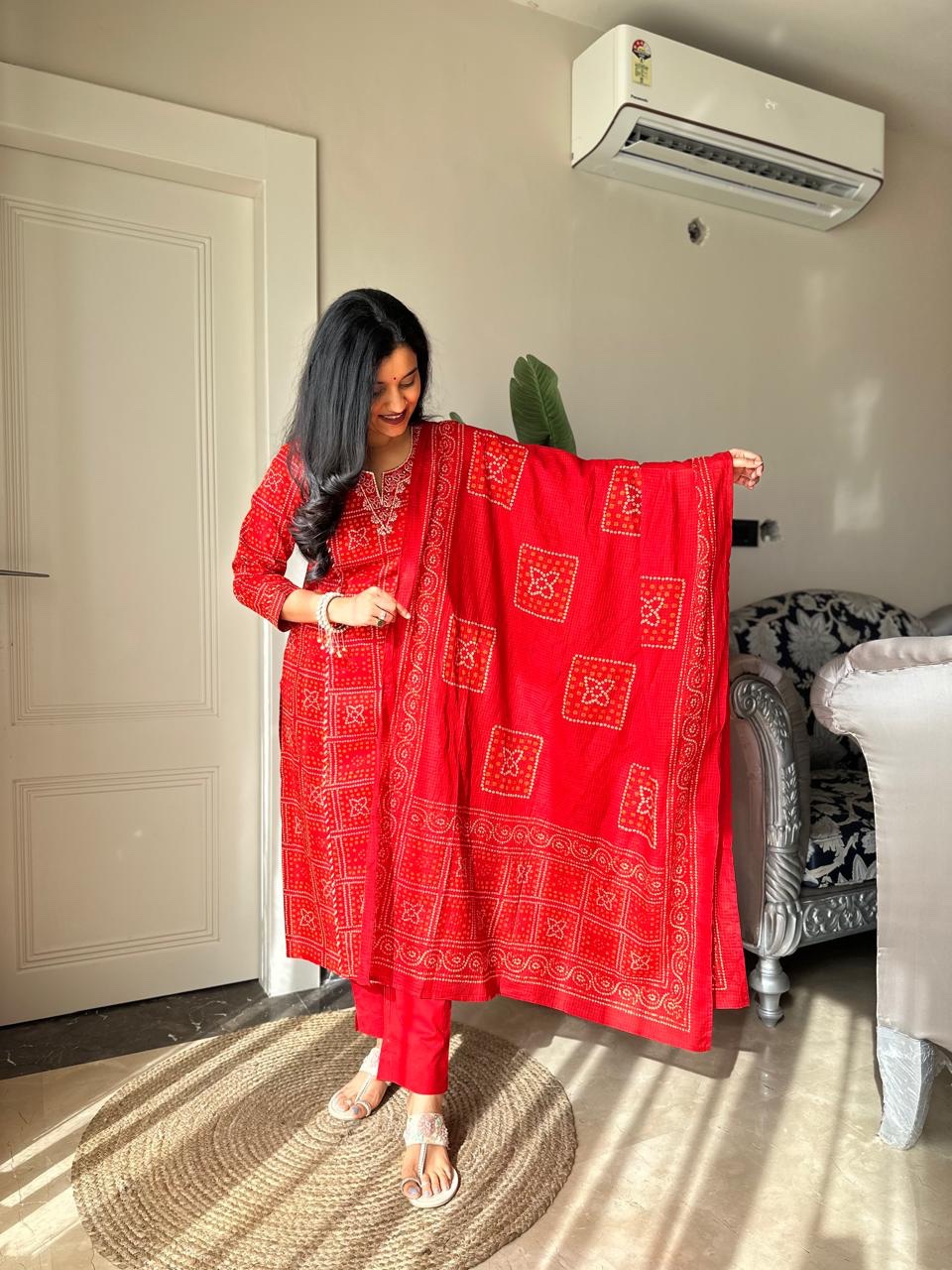 Sugandha Red Bandhej Cotton Set - Image 4