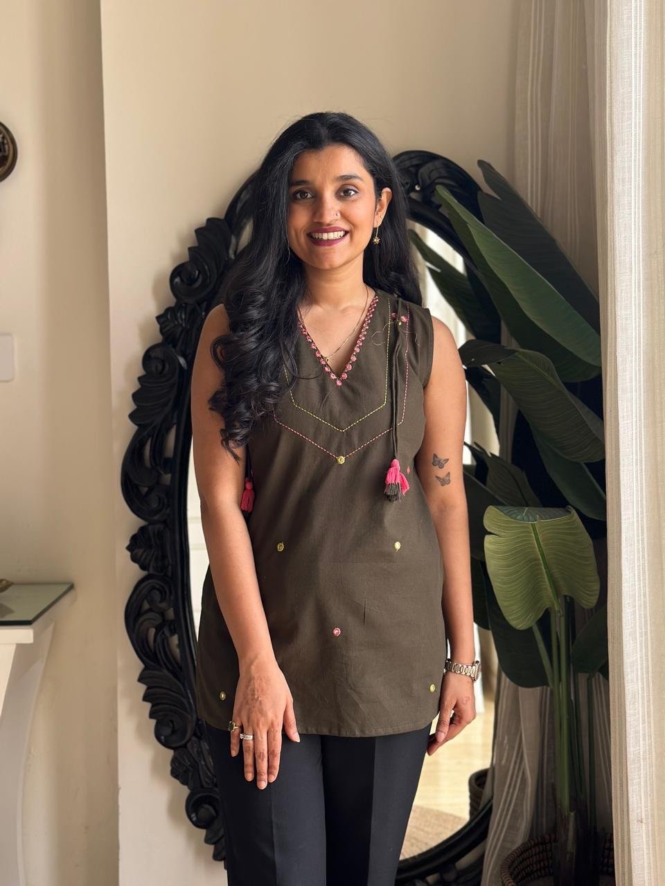 Pihu Minimal Sleeveless Top- Dark Olive