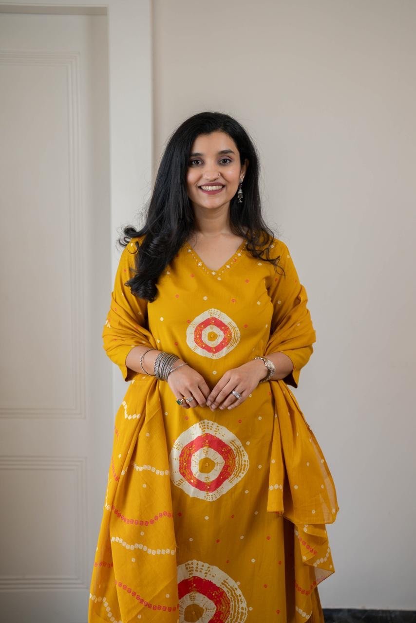 Tine Bandhej Timeless Cotton Suit- Yellow - Image 6