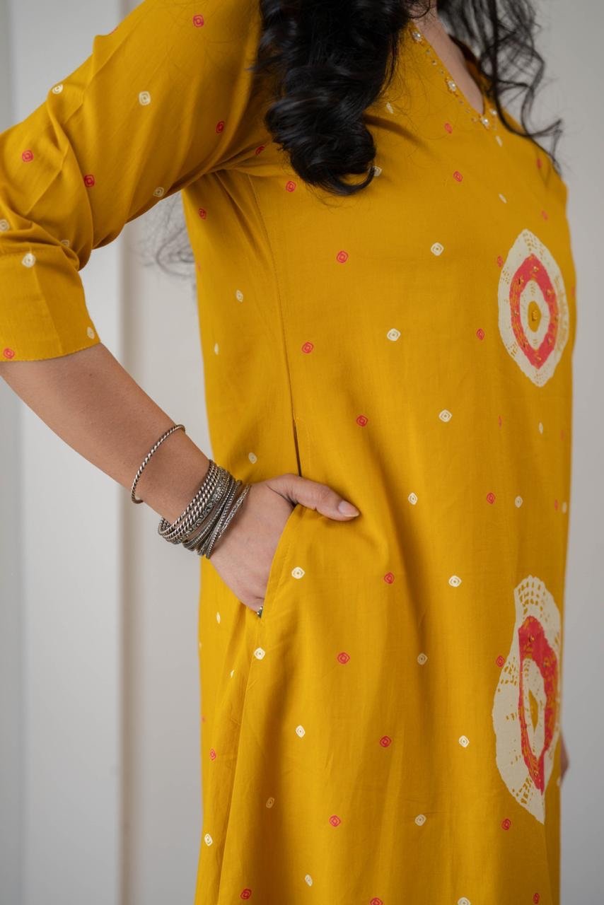 Tine Bandhej Timeless Cotton Suit- Yellow - Image 8