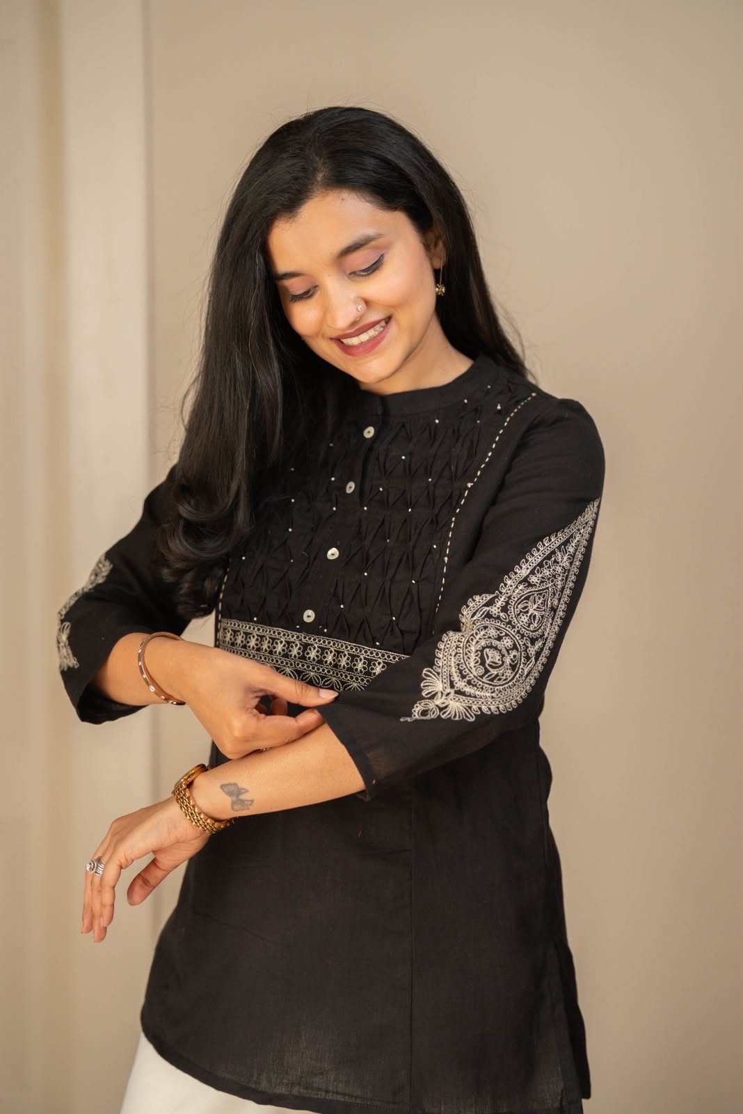 Rio Ruching Slub Cotton Top- Black - Image 4